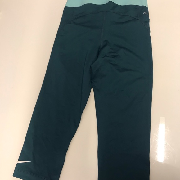 NOT FOR SALE - Nike x SoulCycle Pro Teal Capri Leggings - Picture 2 of 5